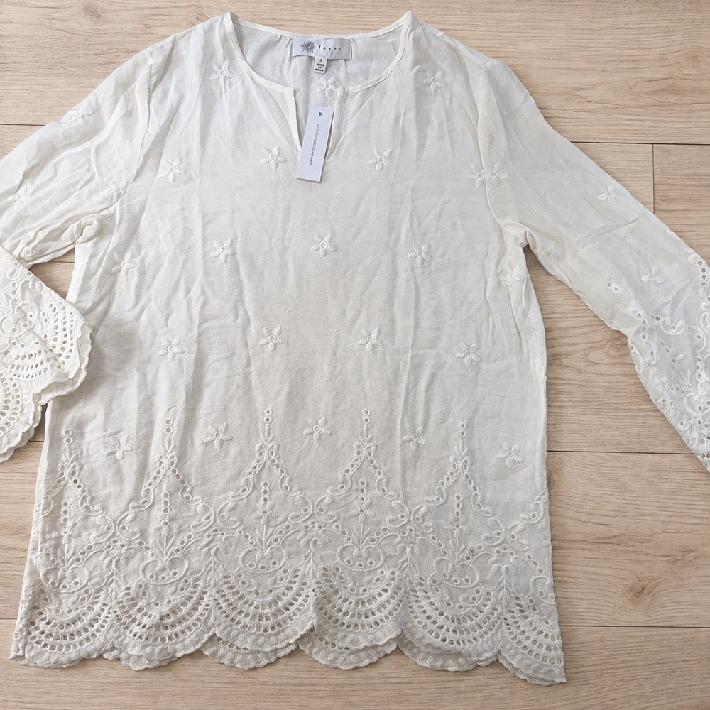Fever White Boho Embroidered Eyelet Lace Split‎ V-Neck Rayon Blouse Small NEW